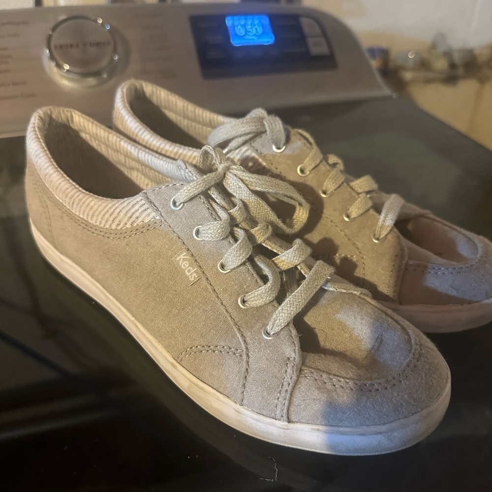 Keds Light Tan Canvas Sneakers